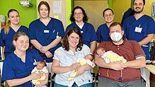 Auf der Station 31 der Kinderklinik im Schwarzwald-Baar-Klinikum (von links): Auszubildende Nikolina Knezevic, Gesundheits- und ...