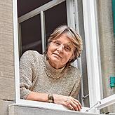Die Autorin Eva Eberwein, Eigentümerin des Hauses von Hermann und Mia Hesse.