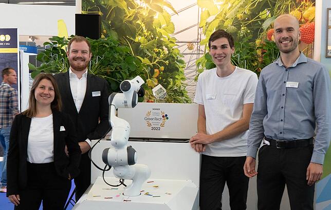 Das Gründerteam von Organifarms: Hannah Brown, Dominik Feiden, Marian Bolz und Mario Schäfer (von links nach rechts).