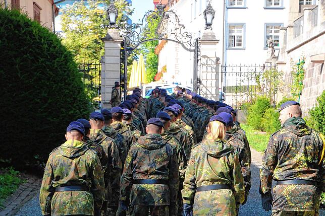Bild 9: Abschiedsappell für die Soldaten des Jägerbataillons 292