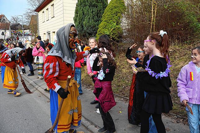 Bild 28: Narrenumzug in Rickenbach: Fasnacht in Bildern – die besten Eindrücke