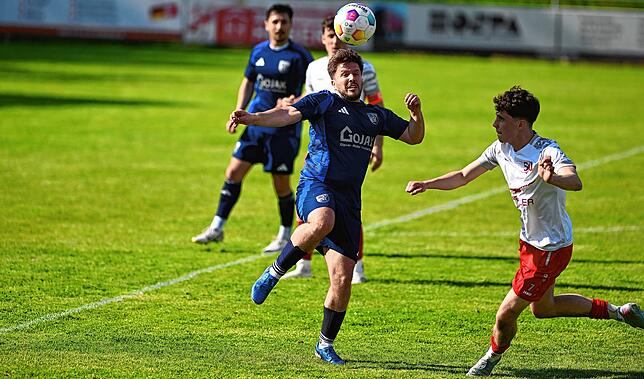 Bild 29: SV Blau-Weiß Murg gewinnt mit 2:1 gegen den SV Jestetten – und wir haben Fotos!
