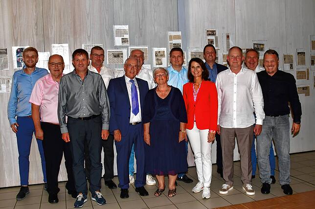 Bild 6: Schiedsrichter im Fußballbezirk Hochrhein feiern ihren 100. Geburtstag