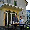 Noch stehen Pfarrer Michael Wurster und Kirchengemeinderätin Conny Hoffmann vor dem alten Gemeindehaus. Das soll nun einem ...