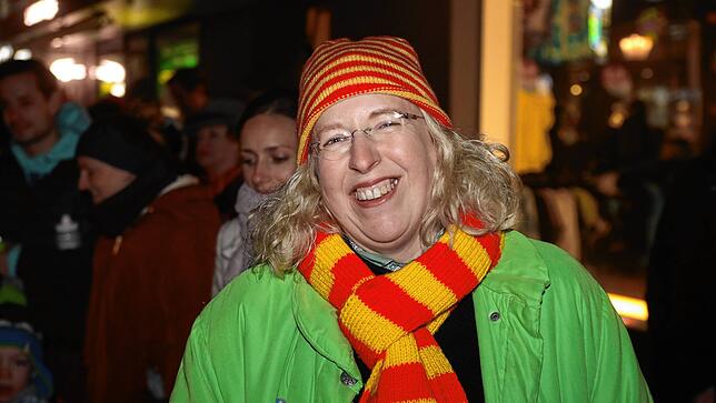 Bild 18: Mit dem Butzenlauf wird die Straßenfasnacht eingeläutet