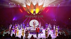 Manege frei heißt es vom 19. bis 21. August, wenn der Zirkus Charles Knie sein Zelt in Donaueschingen aufbaut. 100.000 Liter Wasser ...