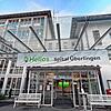 Im Bereich der Notaufnahme des Helios Spitals parkte ein 75-Jähriger. Als er zum Umparken aufgefordert wurde, griff er nach ...