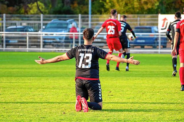 Bild 22: TuS Kleines Wiesental sichert sich ein 2:2 beim Tabellenführer FSV Rheinfelden II &ndash; wird haben die Bilder!