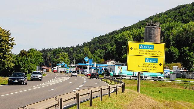 Die B 27 wird zwischen Blumberg und Behla ab Montag, 27. Juli saniert und ist dann für den Durchgangsverkehr gesperrt. Der ...