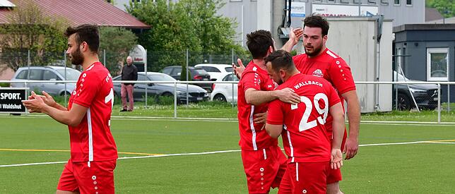 Bild 1: FC Wallbach holt die Punkte mit dem 1:0 beim VfB Waldshut &ndash; und wir haben Bilder!