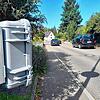 Verkehrszählung der Stadt für den Bürgerentscheid zur Südumfahrung: Am   Freitag hing eines der beiden Messgeräte an einem Zaun in der ...