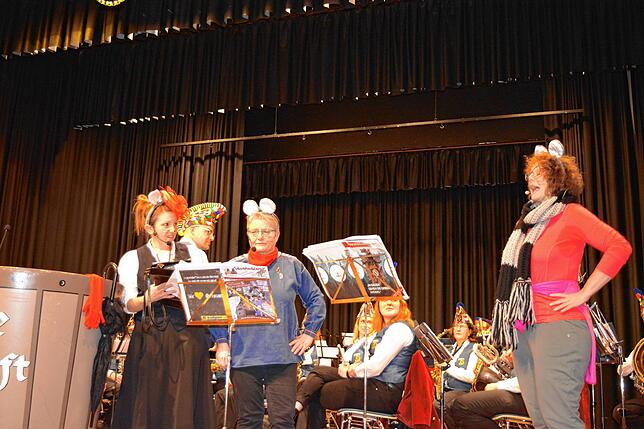 Stadtmaus Annika Rössler, Obertormaus Nici Benz und Kirchenmaus Conny Rick plauderten aus dem Nähkästchen, was in ihren Behausungen so ...
