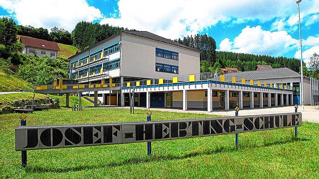 Wie kommen die Langenbacher Schüler zur Josef-Hebting-Schule? Stadt und Kreis bezuschussen freiwillig Taxifahrten, aber nächstes Jahr ...