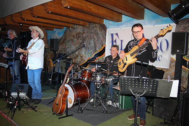 Die Countryband El Paso begeisterte bei der Black Forest Alaska Party in der Schwarzwaldspitze.