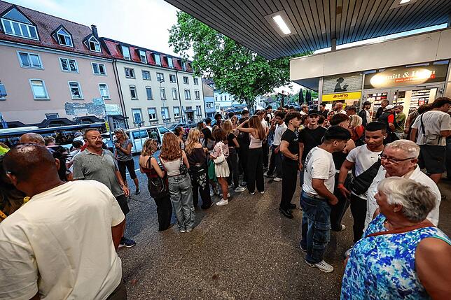 Bild 4: Hausherrenfest wegen Unwetterwarnung abgebrochen – Hier sind die Bilder