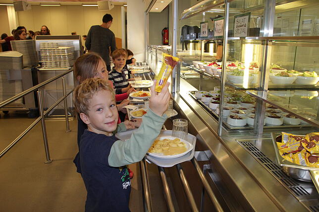 Schulessen Bodenseeschule St. Martin Friedrichshafen Schulkantine