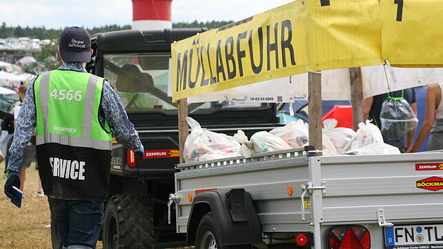 Das Southside hat eine eigene Müllabfuhr, die aus vier Zügen besteht und jeden Tag auf dem Gelände unterwegs ist.