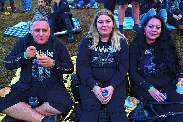 Bild 18: Bilder vom Metalacker: &bdquo;Rage&ldquo; versetzt die Fans der härteren Musik-Gangart in Begeisterung