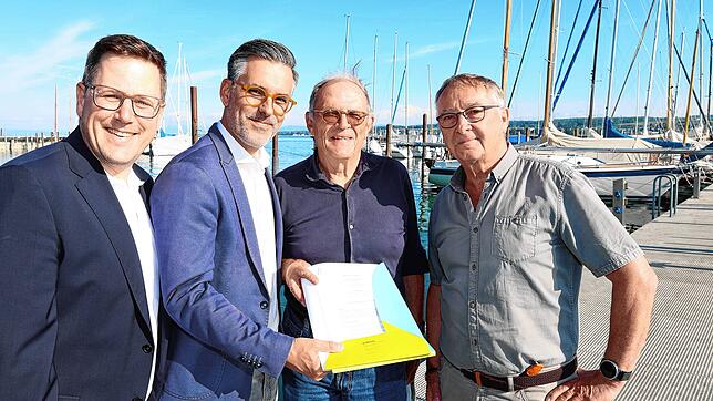 Dank dieser starken Partnerschaft, die nun unterzeichnet ist, kann die Internationale Bodenseewoche kommen (von links nach rechts): ...