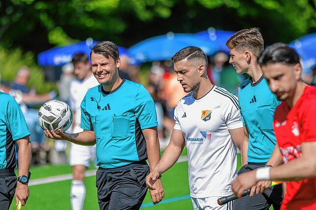 Bild 14: SV 08 Laufenburg siegt 5:2 im ersten Relegationsspiel beim FC Pfaffenweiler – wir haben Fotos!