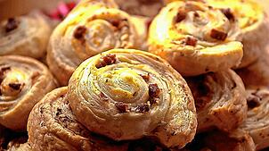 In der Partyküche bereiten Kinder Snacks zu. Bild: Pixabay/Taken