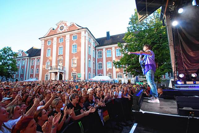 Bild 20: Samu Huber und sein grandioser Auftritt bei der Schlossplatz Meersburg Open Air