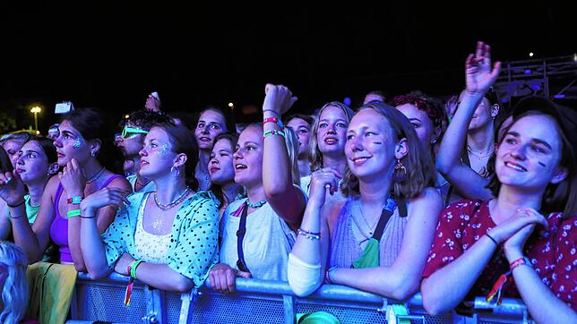 Was für eine Kulisse: Das Konstanzer Campus Festival war das erste große Open Air in Deutschland seit 2019. Nicht alles lief glatt, aber ...