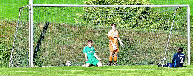 Bild 3: SV Waldhaus startet mit 4:0-Sieg gegen den VfB Waldshut – und wir haben Bilder!