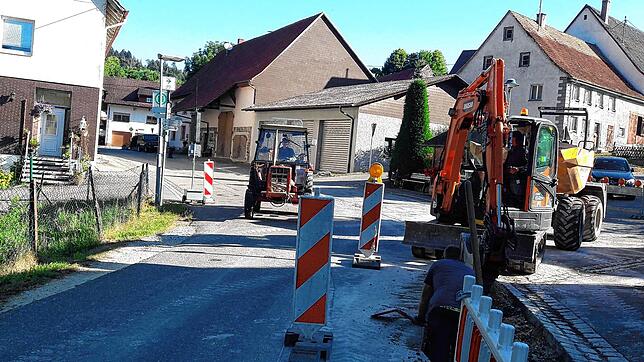 Im Achdorfer Ortsteil Eschach nervt es viele, dass ausgerechnet dann, wenn die B 27 zwischen Blumberg und Behla gesperrt ist und viele ...