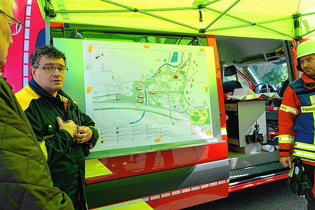 Bild 4: Gemeinsame Probe der Sto-Werkfeuerwehr und der Freiwilligen Feuerwehren