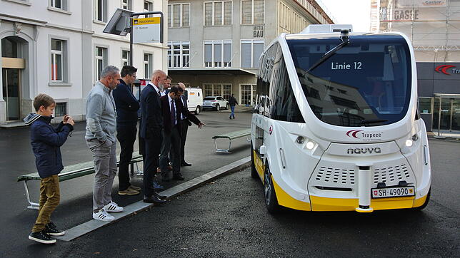 Bild : Noch fahren in Konstanz nicht einmal Elektrobusse. Städtische Vertreter haben sich aber schonmal autonome Fahrzeuge angeschaut