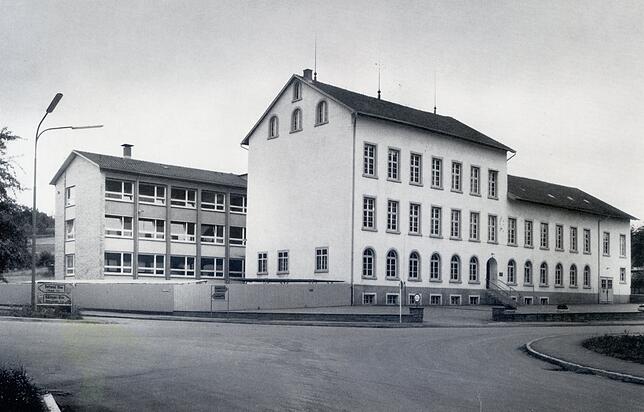 Das Fabrikgebäude der einstmaligen Peter-Uhren in der Rottweiler Straße.