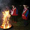 Unter Corona-Bedingungen haben Achim Schien (links) und Mario Böhler (Niederburg) eine Mini-Verbrennung für die Videoaufzeichnung über ...