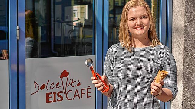 Vorbereitet: Am Karfreitag möchte Sarah Wolfer das Eiscafe &bdquo;Dolce Vita&ldquo; am Talschulplatz wieder eröffnen. Bis dahin wird ...