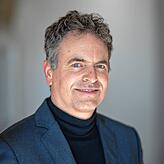 Ingmar Hoerr, einer der Gründer des biopharmazeutischen Unternehmens Curevac, studierte mit Wolfgang Klein.