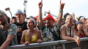 Bild : Bosse, Peter Fox, Kraftklub und mehr: Alle Bilder vom Samstag auf dem Southside