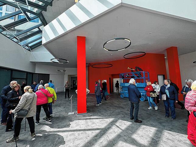 Im neuen Foyer soll sich bald ein Bistro ansiedeln.