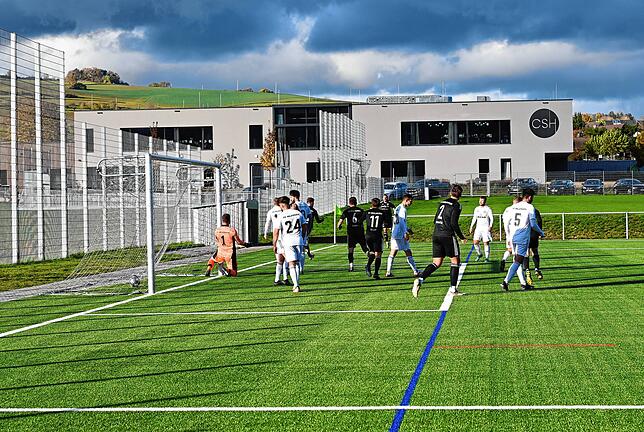 Bild 5: Die besten Bilder der Bezirksliga-Partie zwischen dem FC Hilzingen und dem SV Mühlhausen