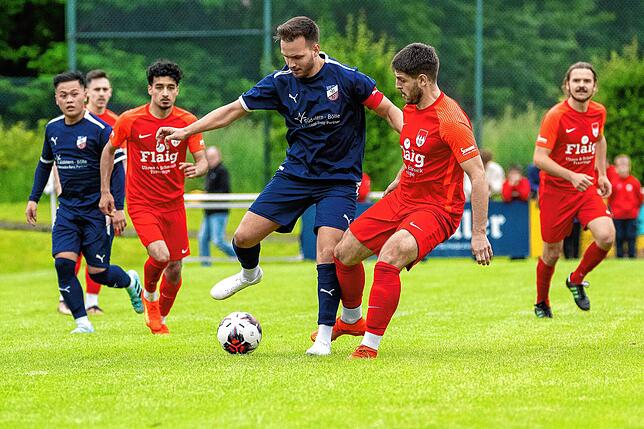Bild 7: VfB Waldshut behält die Nerven am Elfmeterpunkt im Pokalfinale gegen FC Tiengen 08 &ndash; hier Fotos!
