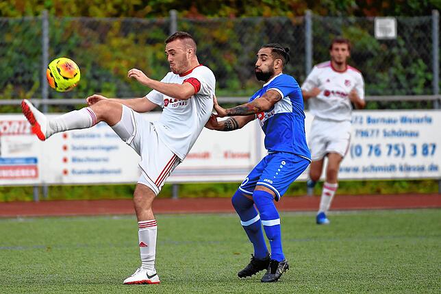 Bild 4: FC Schönau stoppt Siegesserie des FC Erzingen mit 3:2 &ndash; und wir haben die Bilder!