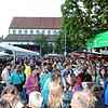 Bereits am ersten Festtag kannten die Konstanzer kein Halten mehr: Tausende Besucher strömten auf den Stephansplatz, wie dieses Bild vom ...