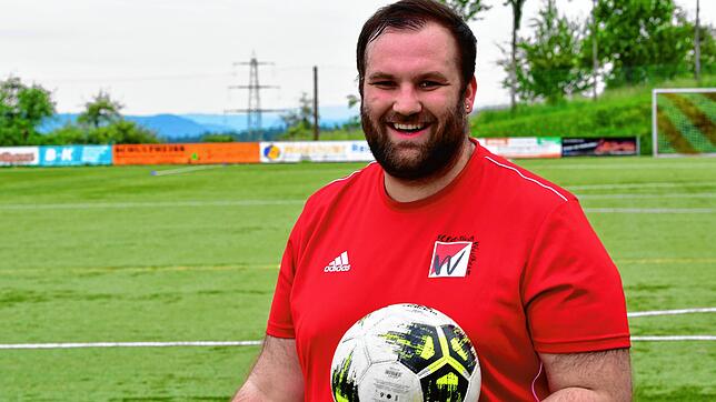 Neuer Mann: Ab 1. Juli ist Felix Müller (27) als Cheftrainer für die 1. Mannschaft des FC Rot-Weiß Weilheim verantwortlich. Aktuell ...