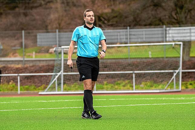 Bild 2: 1:1 im Hochrhein-Derby zwischen dem FC Zell und dem SV 08 Laufenburg &ndash; und wir haben Bilder!