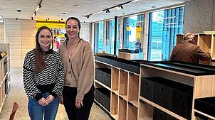 Theresa Willin von der Lauchringer Gemeindeverwaltung (links) und Quartiersmanagerin Christina von Leffern haben für die Eröffnung der ...