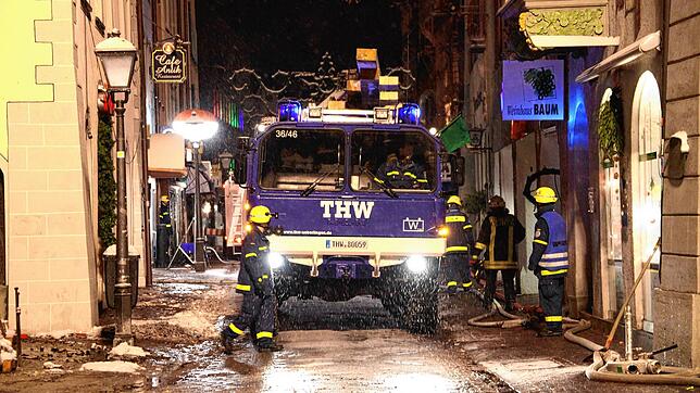 Das Technische Hilfswerk war auch beim Brand des Schuhauses Haug 2010 in der Hussenstraße tatkräftig im Einsatz. Die Flutkatastrophe im ...