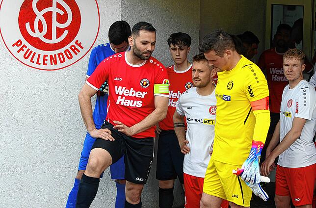 Bild 6: Die besten Bilder vom Verbandsliga-Verfolgerduell zwischen dem SC Pfullendorf und dem SV Linx!