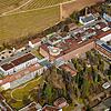 Das Singener Krankenhaus von oben: Wenn es nach den Gutachtern von Lohfert und Lohfert geht, wird der Bau aufgegeben und das Krankenhaus ...