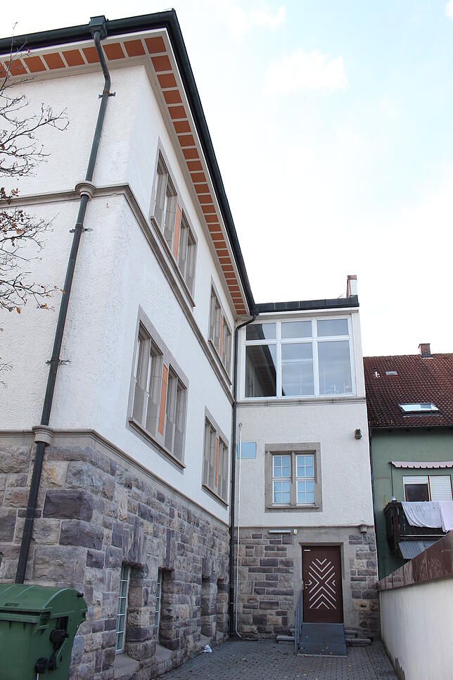 An der Nordseite des Schulgebäudes soll die neue Fluchttreppe entstehen.