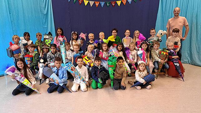 31 Kinder sind in die erste Klasse der Grundschule Obersäckingen eingeschult worden. Klassenlehrer ist Ralf Kern.