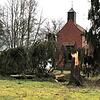 Im Stadtgebiet von Villingen stürzten viele Bäume um &ndash; wie hier an der Lorettokappele am Wohngebiet Hammerhalde.
